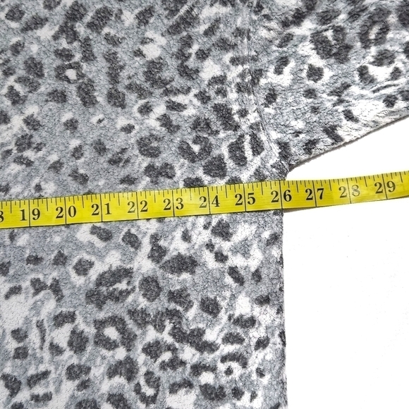 Nwot Aerie Leopard Print Oversized Fuzzy Comfy Sweatshirt - Picture 5 of 10